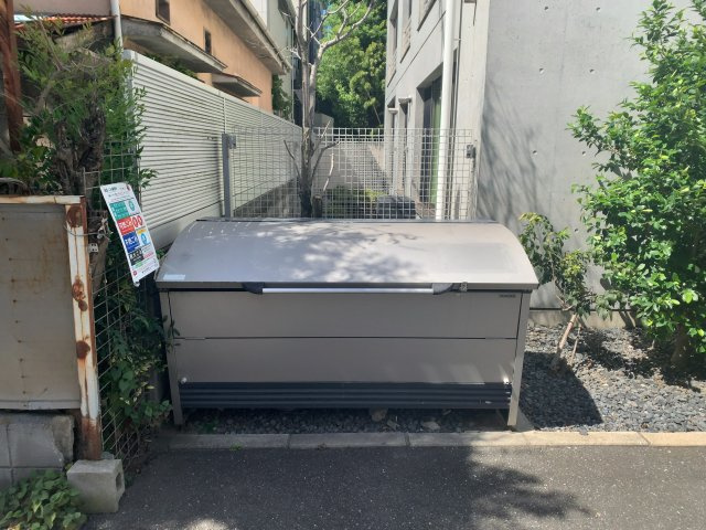 【設備】 | STUDIO D'ART, YOYOGI | ゴミストッカー