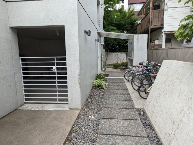 【その他共用部分】 | STUDIO D'ART, YOYOGI | 駐輪場