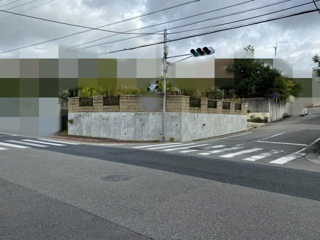 明石市大久保町高丘２丁目　売土地の前面道路含む現地写真