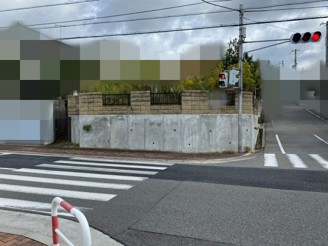 明石市大久保町高丘２丁目　売土地の前面道路含む現地写真