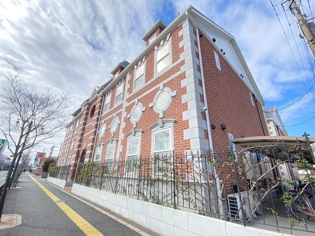 ＰＲＩＮＣＩＰＥＳＳＡ　ＬＵＣＥの外観