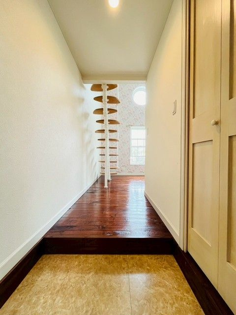 ＰＲＩＮＣＩＰＥＳＳＡ　ＬＵＣＥの玄関