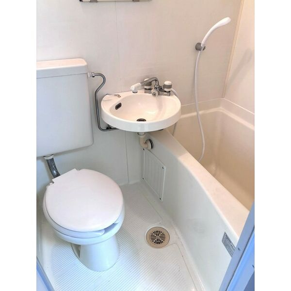 KSコート江坂東　仲介手数料無料の浴室