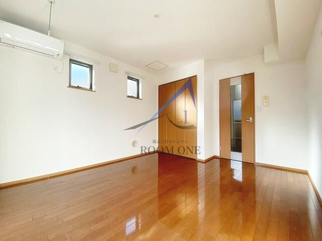 ル・アンジェの居間・リビング|洋室のお部屋です。