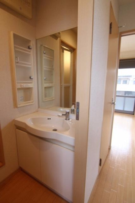 【独立洗面台】 | メゾン・エトワール | 別のお部屋の参考写真となります