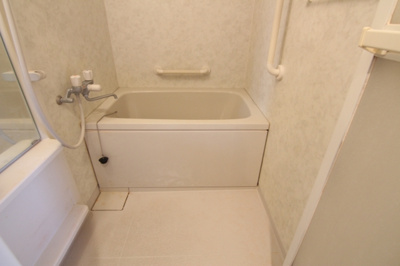 【浴室】 | メゾン・エトワール | 別のお部屋の参考写真となります