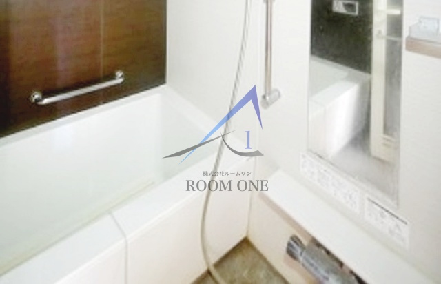 日神デュオステージ関内大通り公園の浴室|お風呂です。