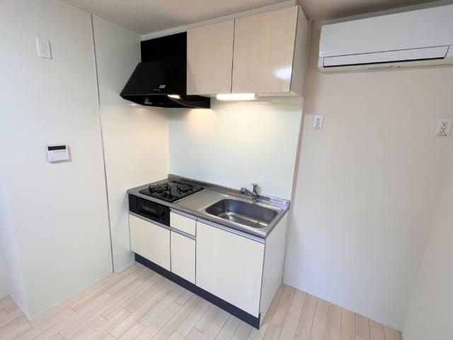 ラピスラズリのキッチン|システムキッチン