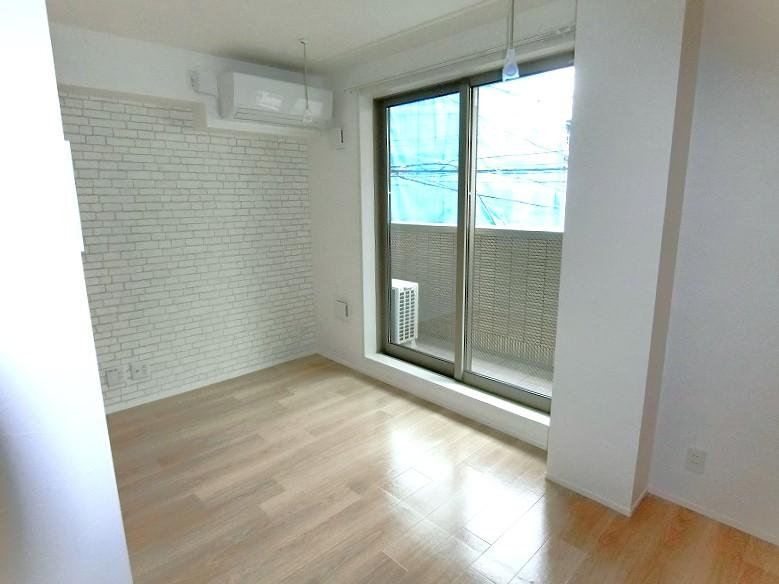 ガレ本八幡の居間・リビング|リビング