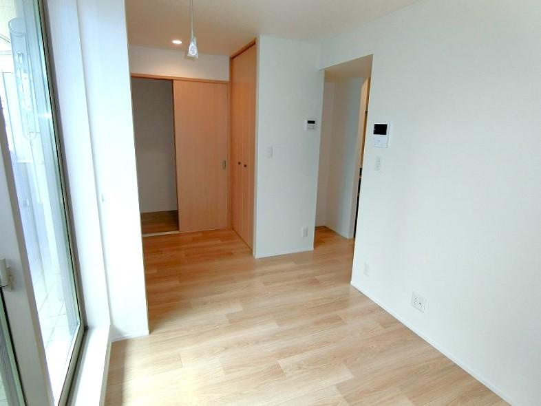 ガレ本八幡の居間・リビング|リビング