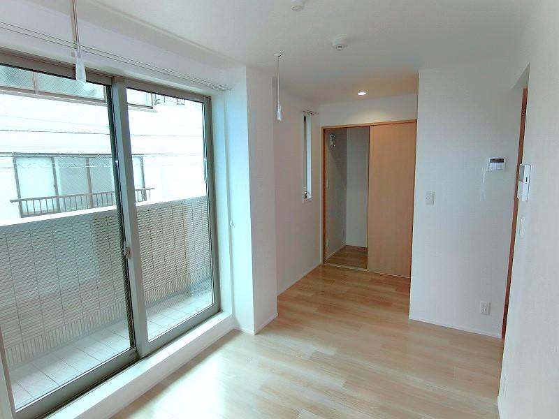 ガレ本八幡の居間・リビング|リビング