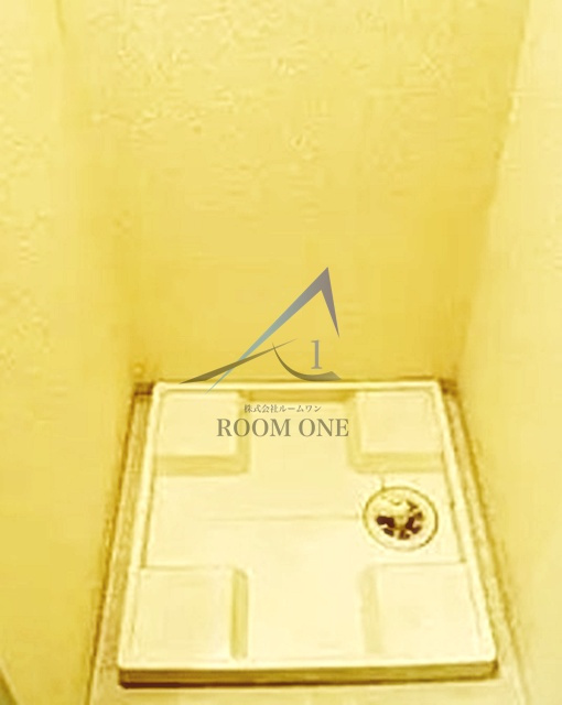 レグラス横浜ポートサイドの設備|洗濯機置き場です。