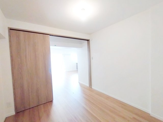 日生行徳マンションの洋室|きれいな洋室です