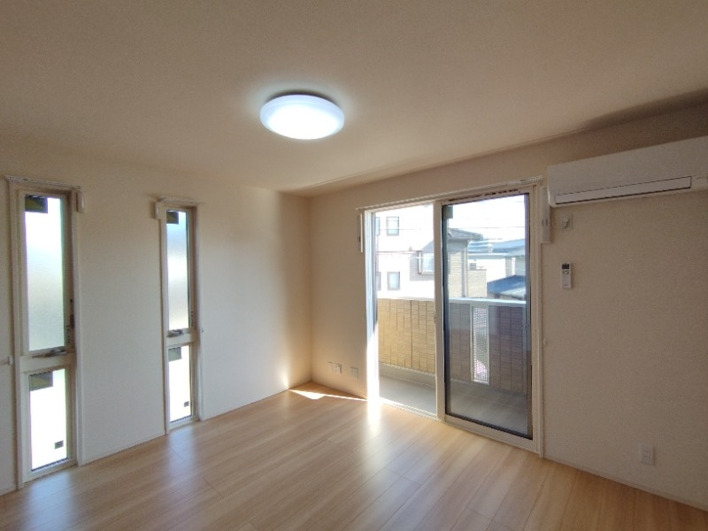 サンレストＢ棟の居間・リビング