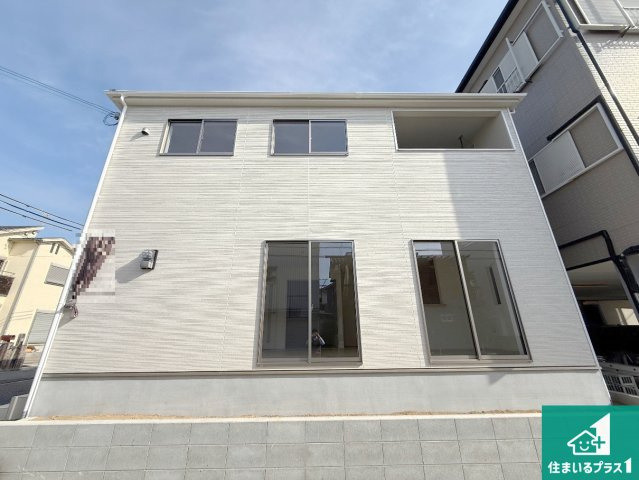 岩出市南大池　第2期　新築一戸建ての外観|安心の10年保証！外観を美しく保ち、雨水で汚れを落とします！気になることがありましたら、お気軽にお問い合わせください！