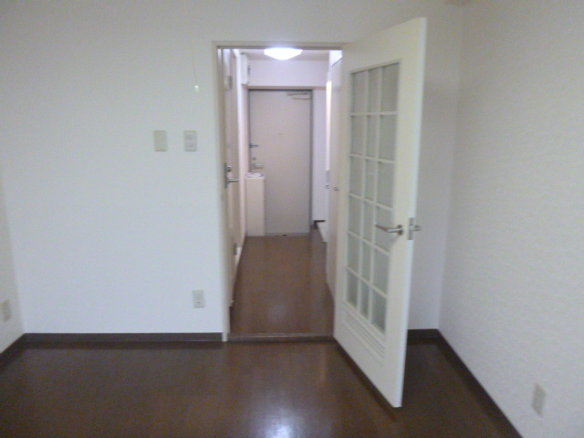 【洋室】 | エステート岡野