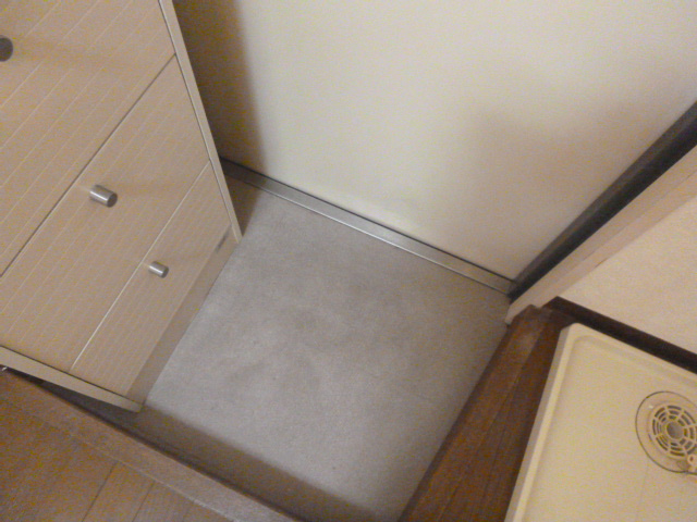 【玄関】 | エステート岡野