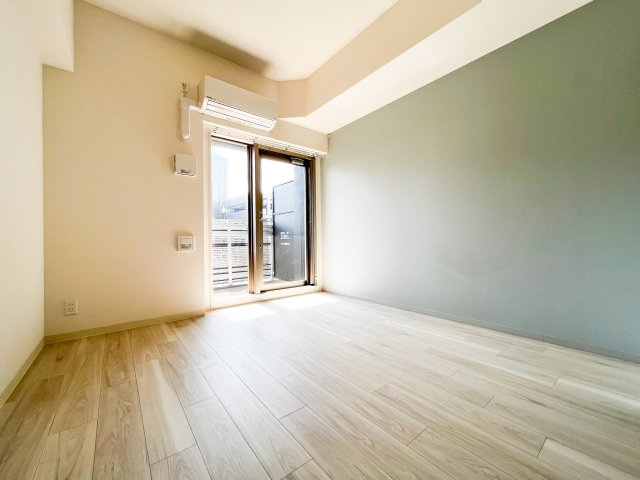 プレサンス大国町アドロッソの洋室