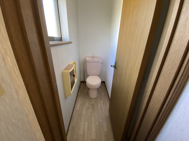 茂原市南吉田貸家のトイレ|2階