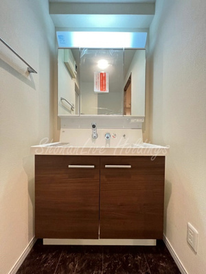 【洗面所】 | コルディア横濱サウス | 三面鏡洗面台♪