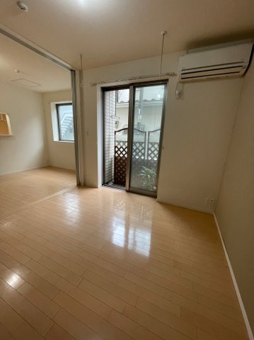 East rayのその他