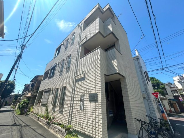 East rayの外観