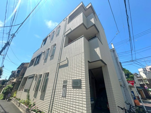 East rayの外観