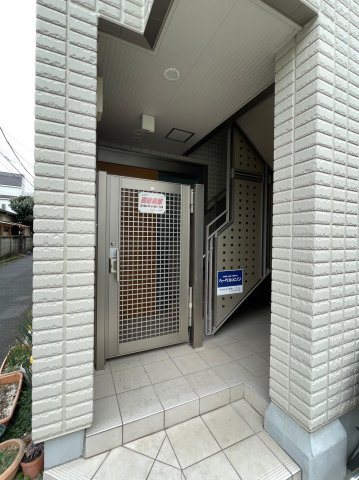East rayのエントランス