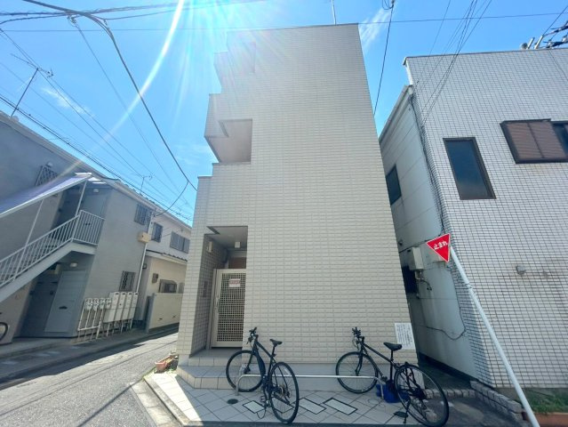 East rayの外観