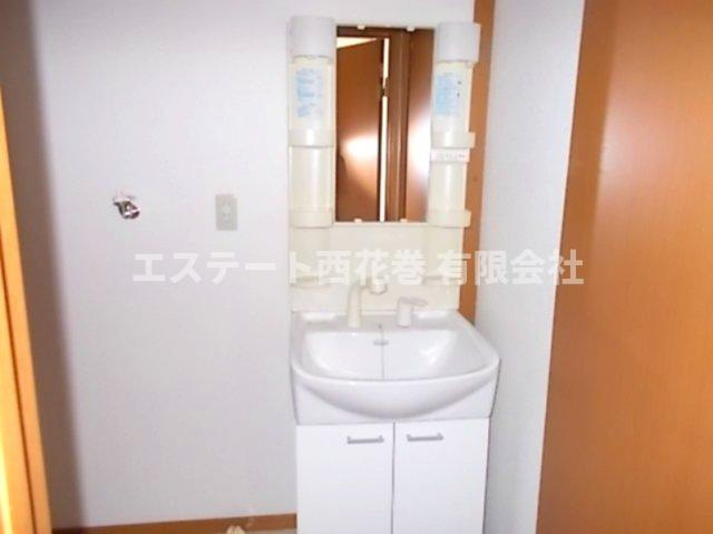 アヴニール(長屋)の洗面所|シャワー付き洗面化粧台