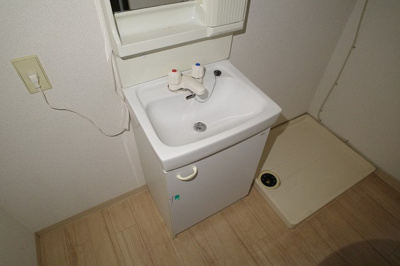 【洗面所】 | フレグランス津田沼A棟 | コンパクトで使いやすい洗面所