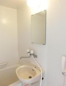 【洗面所】 | セブンハウス | バス備え付け。