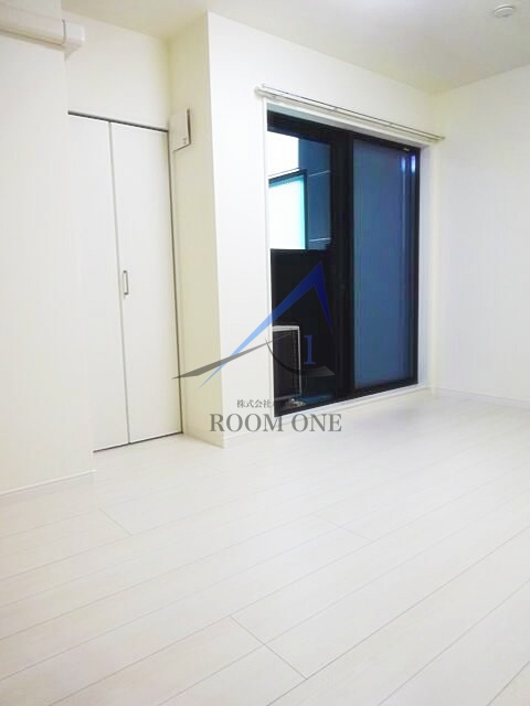 Ｂｅｌｌｅ　Ｎｏｉｒｅ　Ｋ（ベル・ノワール・ケー）の居間・リビング|洋室のお部屋です。