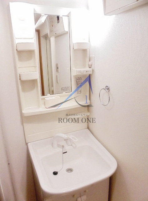 ウィスティリアの洗面所|独立洗面台です。