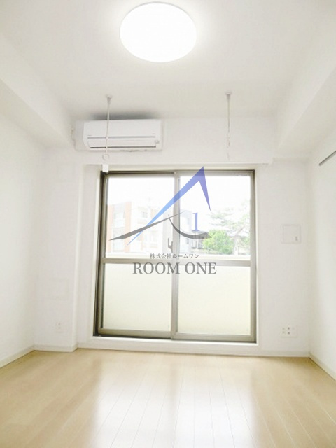 スカイコートパレス溝の口の居間・リビング|洋室のお部屋です。