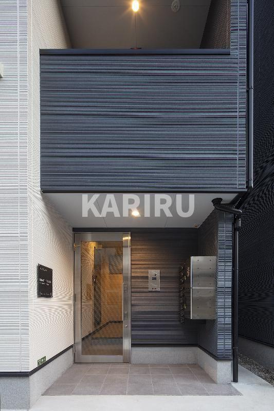 CRASTINE小路東Aのエントランス