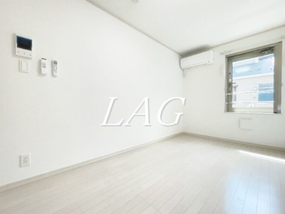 【居間・リビング】 | Ｌｕｘカシオペア | 洋室のお部屋です。