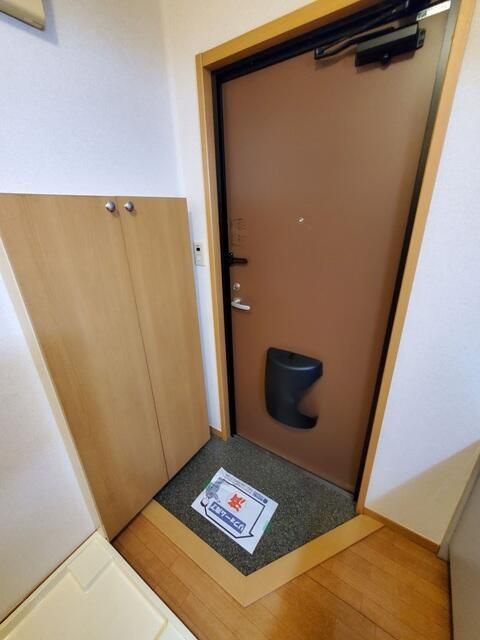 メイプルハウス　Ｂ棟の玄関