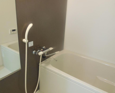 サン・マルベリー扇町の浴室