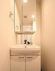 エスリード福島リバーフロントの独立洗面台