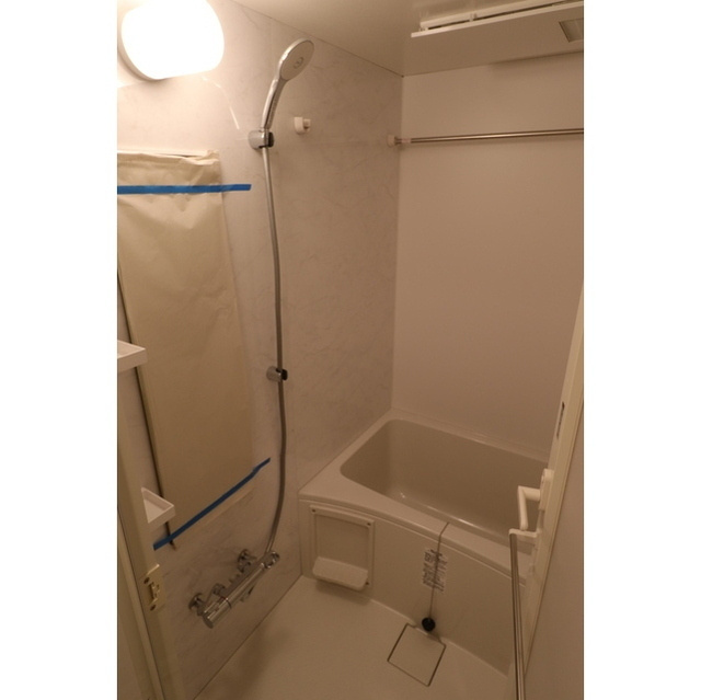 リビオメゾン西天満の浴室