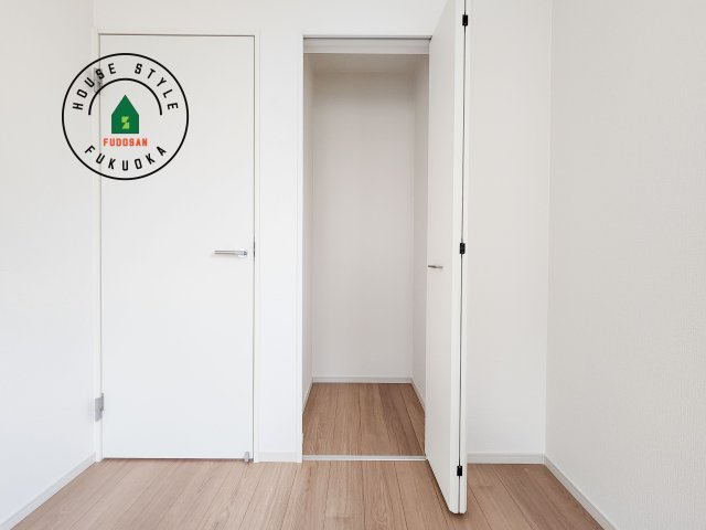 福岡市東区八田3丁目第11-2棟（2号棟）　の内観：施工例|収納には困りません。