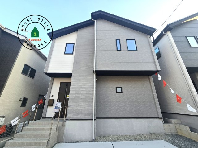 福岡市東区八田3丁目第11-2棟（2号棟）　の前面道路含む現地写真|見学の時間などお気軽にお問い合わせ下さい。