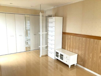 【洋室】 | 富里市七栄　店舗付住宅