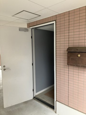 【玄関】 | 富里市七栄　店舗付住宅