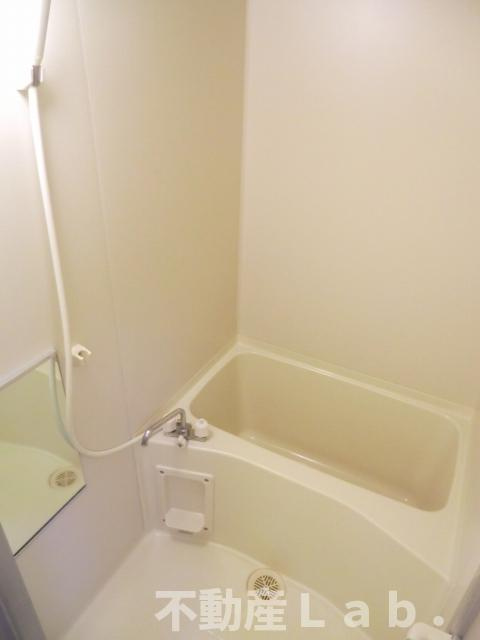 ロワールマンションの浴室