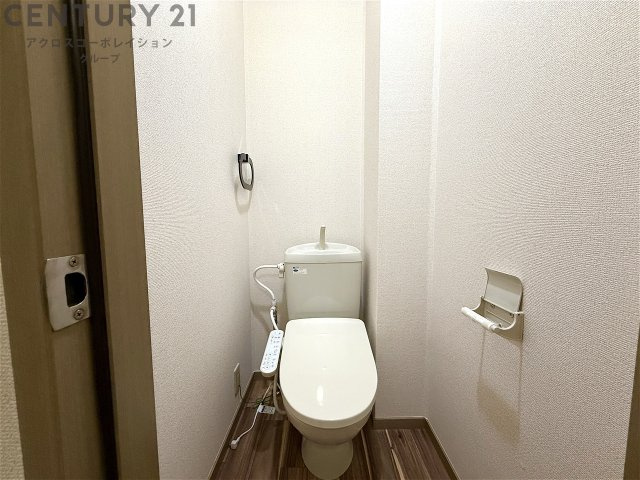 温水洗浄便座付です☆