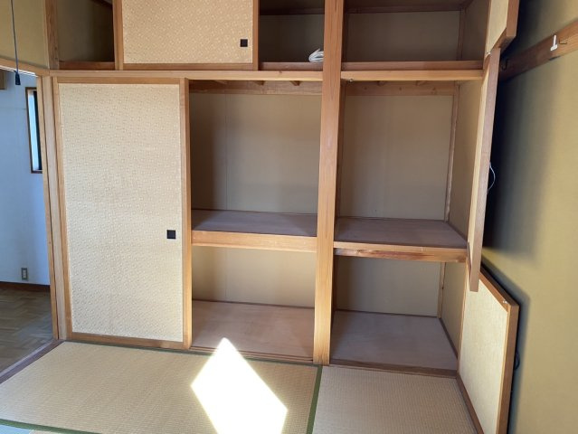 山形市富の中1丁目11-14の和室