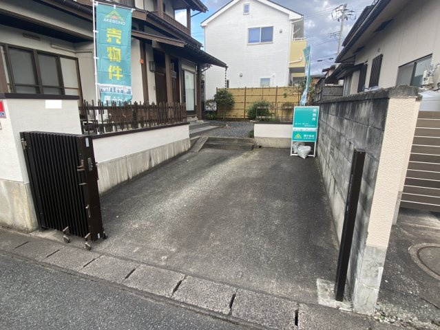 山形市富の中1丁目11-14の駐車場