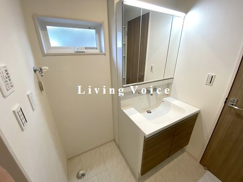 【独立洗面台】 | 【仲介手数料０円】藤沢市高倉9期　新築一戸建て　2号棟　全2棟 | 藤沢市高倉9期　新築一戸建て　全2棟